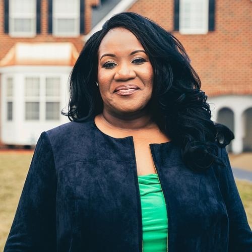 Leigh Yates, Redfin Agent
