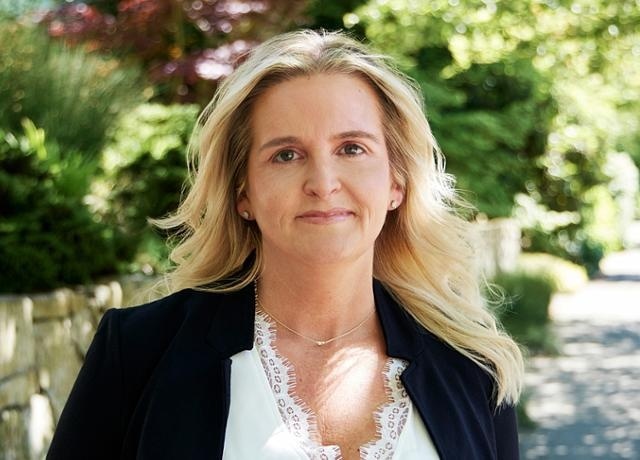 Seattle Real Estate Agent Angela Cramer