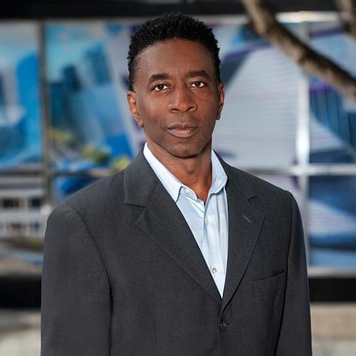 Carlos Mahone, Redfin Principal Agent in Fort Lauderdale