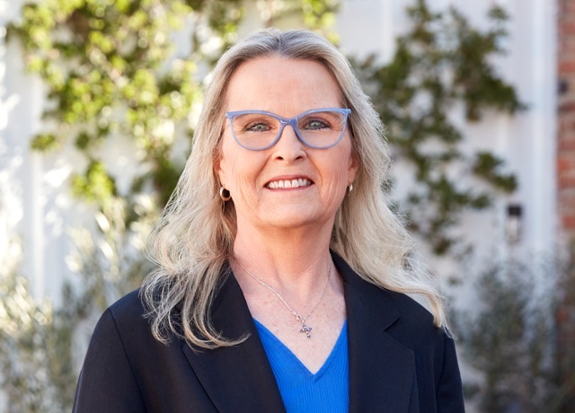 Inland Empire Real Estate Agent Valerie Carlson