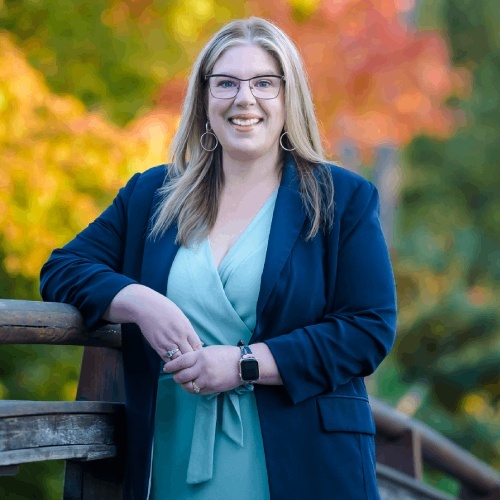 Shenna Howell - Real Estate Agent