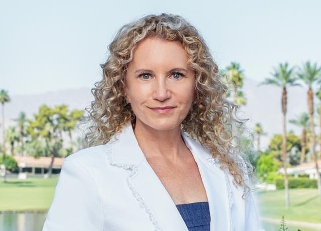 Palm Springs Real Estate Agent Gayla Selinger