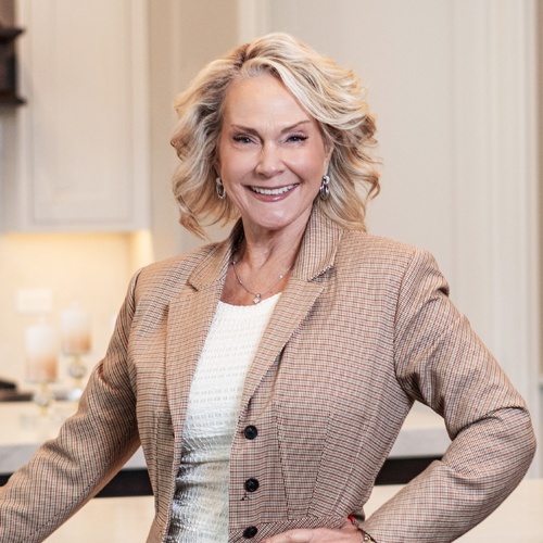 Stephanie Miller, Redfin Principal Agent in Chicago