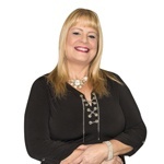 Wisconsin Real Estate Agent Lisa Oertel
