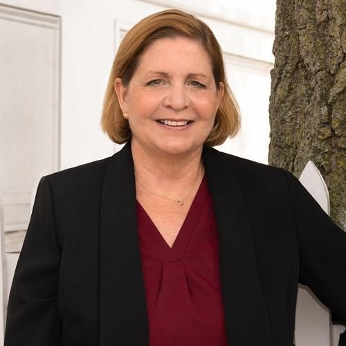 Barbara McCaffrey, Redfin Principal Agent in Stevensville