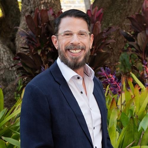 Amado Cruz, Redfin Agent