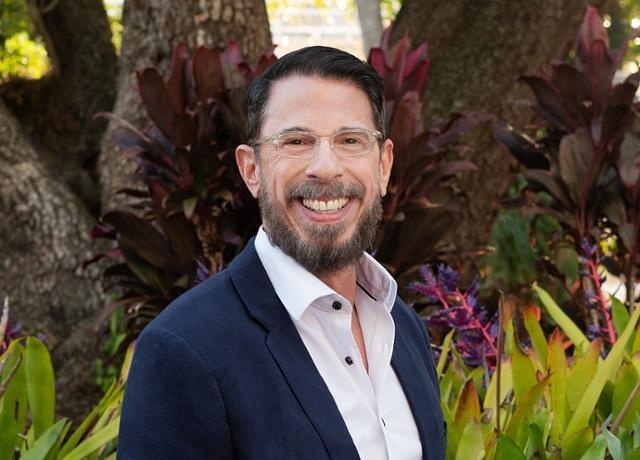 Miami Real Estate Agent Amado Cruz