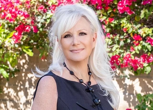 Palm Springs Real Estate Agent Allison Lintell