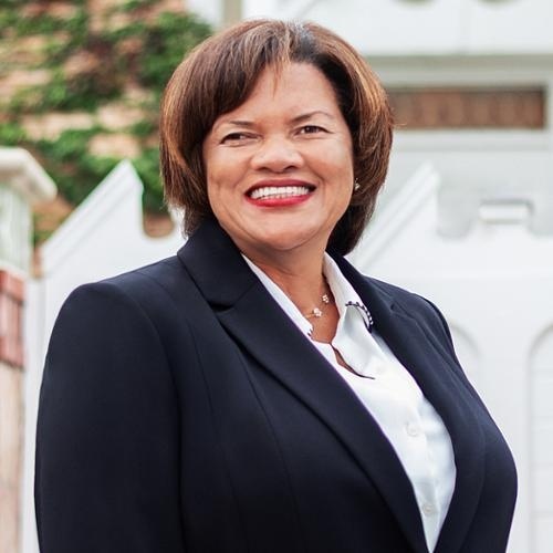 Delia Michele Hooper, Redfin Agent in View Park-Windsor Hills