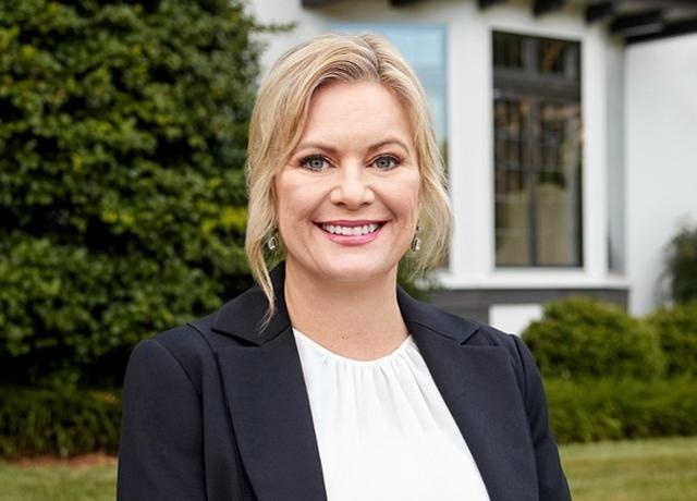 Louisville Real Estate Agent Stacey Jones