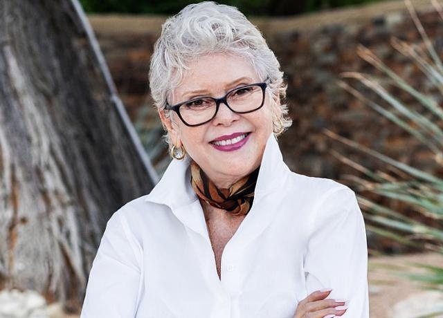 Palm Springs Real Estate Agent Elizabeth Barry