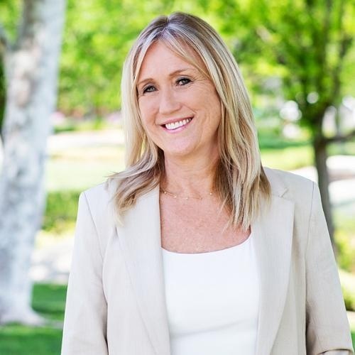 Alicia Ives, Redfin Agent in Menifee