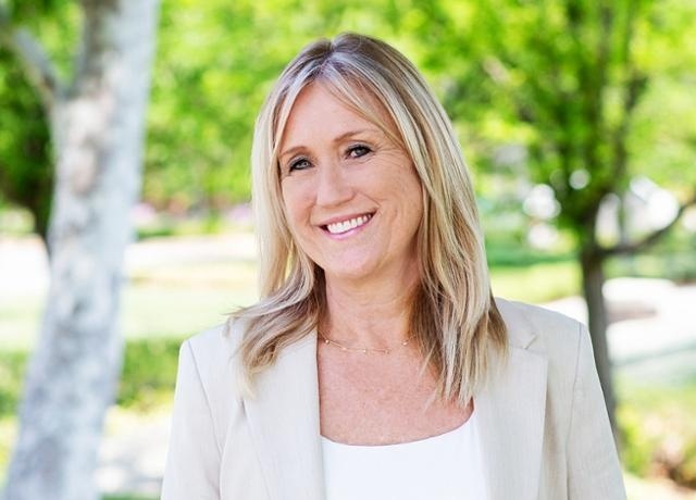 Inland Empire Real Estate Agent Alicia Ives