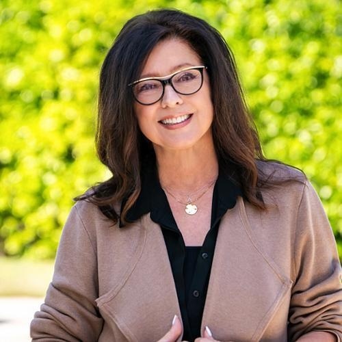 Stacee Passen, Redfin Agent