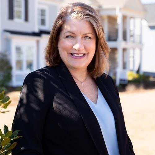 Cynthia Little, Redfin Principal Agent in Woodstock
