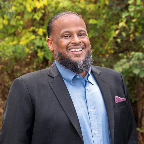 Michael Abebe, Redfin Agent in Purcellville