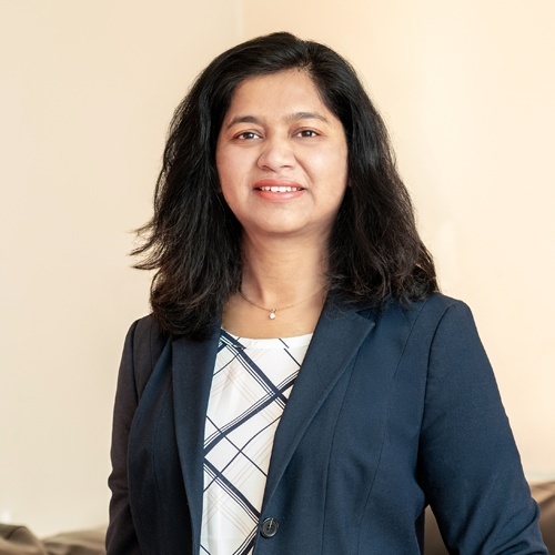 Prachi Dharmadhikari, Redfin Agent