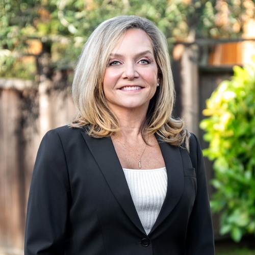 Laura J. Johnson, Redfin Agent in Alamo
