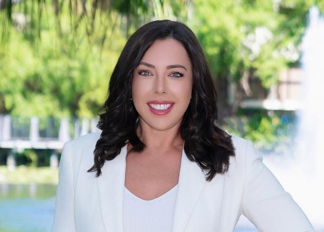 Fort Myers Real Estate Agent Nicole Cameron