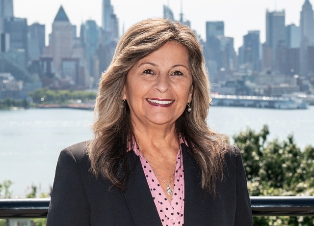 New Jersey - North Real Estate Agent Angeles Clemente
