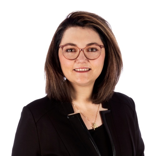 Natasa Fryer, Partner Agent in Pingree Grove