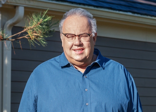 Chicago Real Estate Agent Ted Apostolopoulos