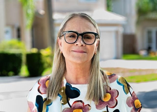 Palm Beach Real Estate Agent Iris Benozilio