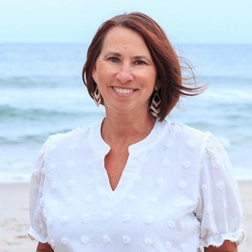 Arlene Bethell, Redfin Agent in Hampstead