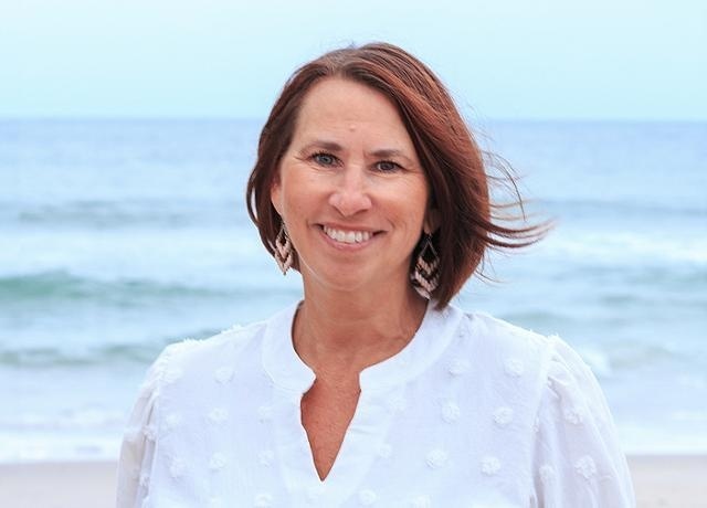 Coastal North Carolina Real Estate Agent Arlene Bethell