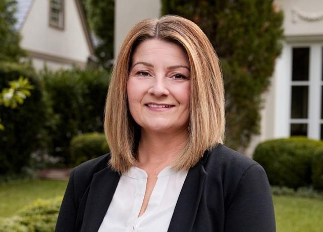 Louisville Real Estate Agent Danielle Field