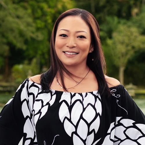 Julie Gushiken, Redfin Agent