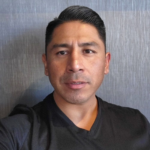 Cervando Flores Mondragon - Real Estate Agent