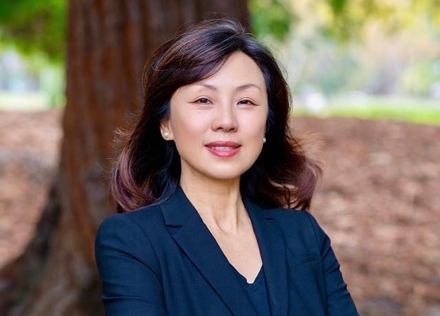 Photo of Esther Zhang