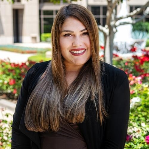 Sandra Pinela, Redfin Agent