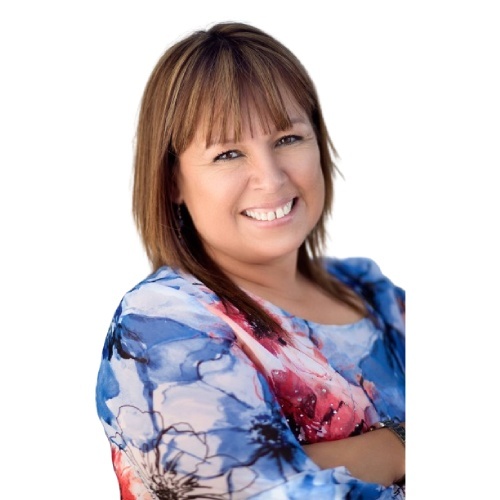 Sandra Dominguez - Real Estate Agent