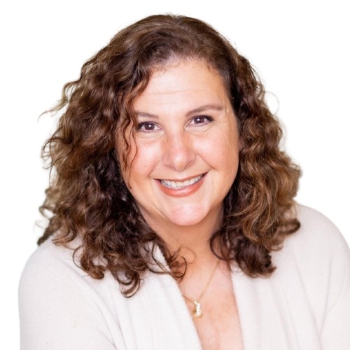Elizabeth Williams - Real Estate Agent