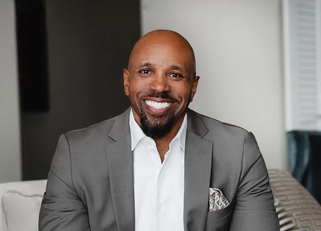 Los Angeles Real Estate Agent Rob Sterling
