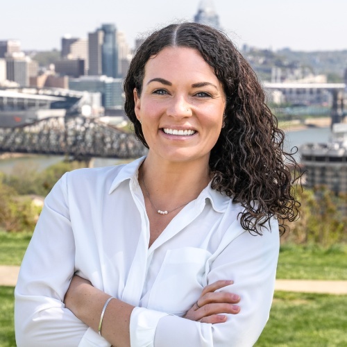 Stephanie Kirby - Real Estate Agent