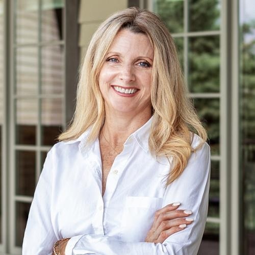 Julie Hayward, Redfin Agent in Naperville
