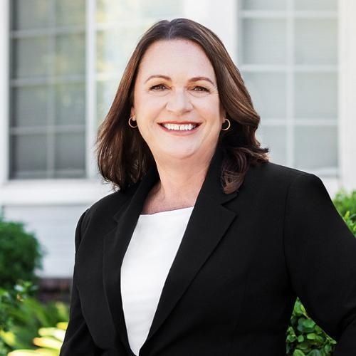 Gina Huggins, Redfin Agent in Carlsbad
