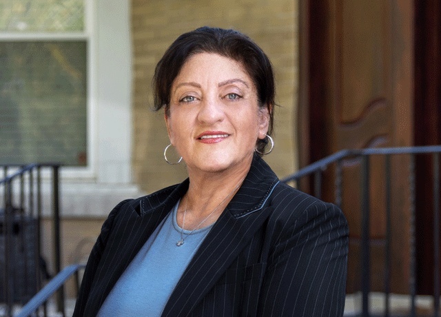 Chicago Real Estate Agent Niki Syllantavos