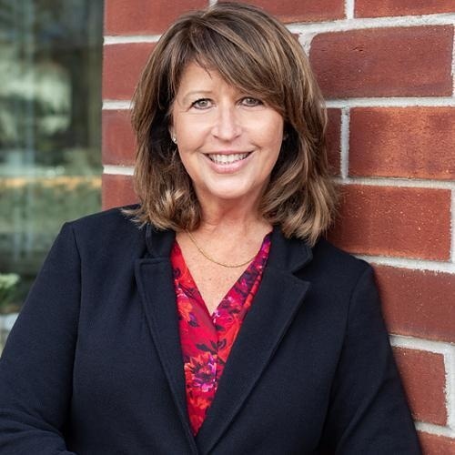 Eva Burns, Redfin Principal Agent in Naperville