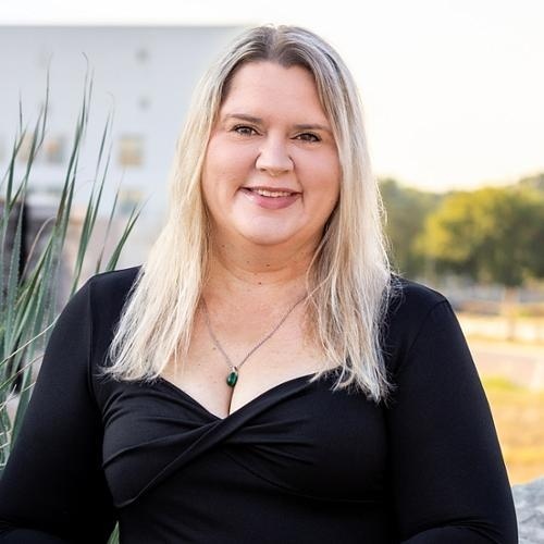 Crystal Steele, Redfin Agent in Argyle
