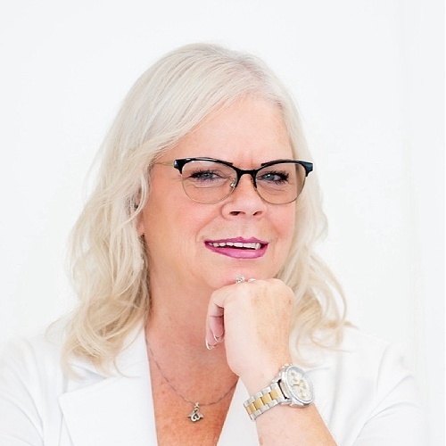Lorri Lopez - Real Estate Agent
