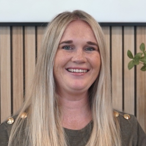 Nicole Weber - Real Estate Agent