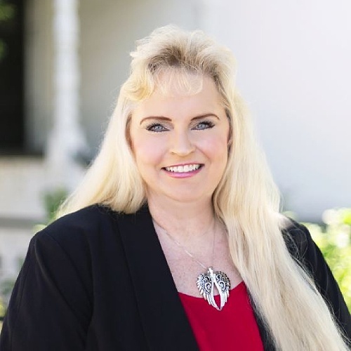 LuAnn Takens - Real Estate Agent