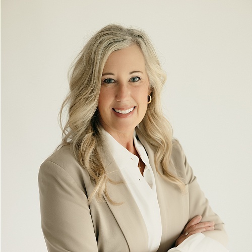 Candi Crump - Real Estate Agent