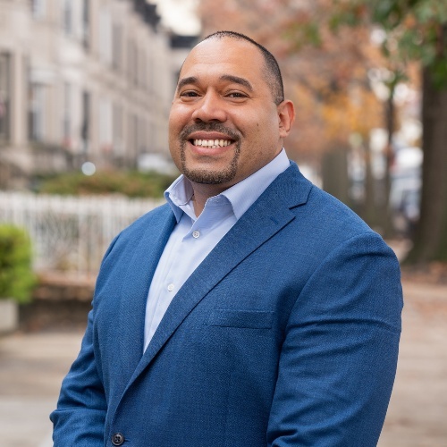 Sean Muniz - Real Estate Agent