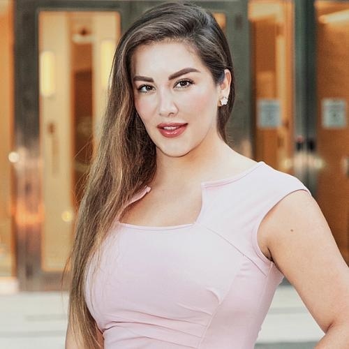 Karen Fiallos, Redfin Agent