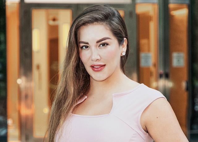 Palm Beach Real Estate Agent Karen Fiallos
